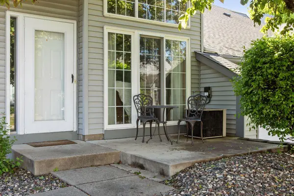12977 Echo LN, Apple Valley, MN 55124