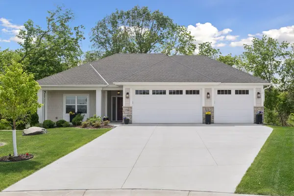 17505 47th AVE N, Plymouth, MN 55446