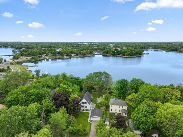 216 Summit AVE, Center City, MN 55012
