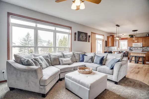 682 Lynn CT, Delano, MN 55328