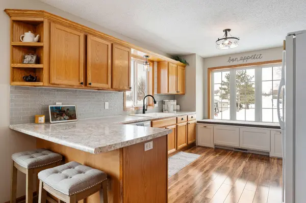 880 Myers DR NE, Owatonna, MN 55060