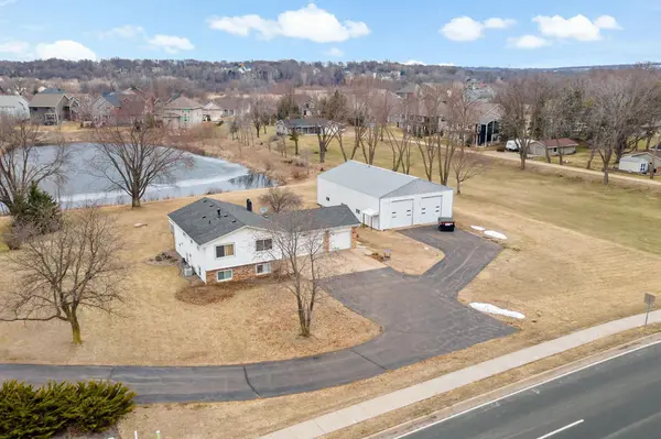 15335 Valley View DR, Savage, MN 55378