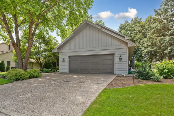 24 Greenhaven Bay, Faribault, MN 55021