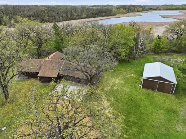 12987 590th AVE, Litchfield, MN 55355