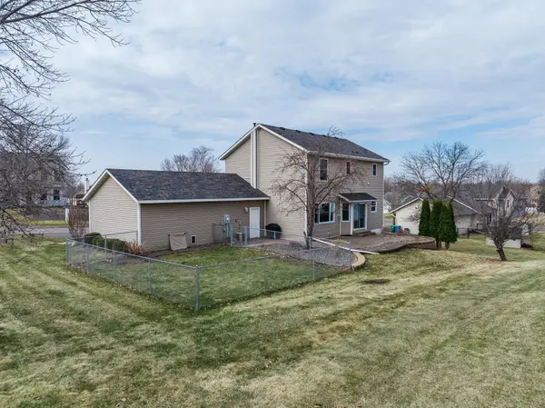 512 Dogwood AVE NW, Saint Michael, MN 55376
