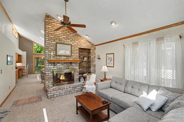 5237 Elk ST, White Bear Twp, MN 55110