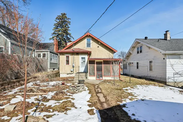 1136 Maryland AVE E, Saint Paul, MN 55106