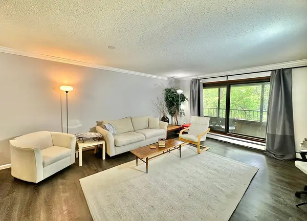 7510 Cahill RD #214B, Edina, MN 55439