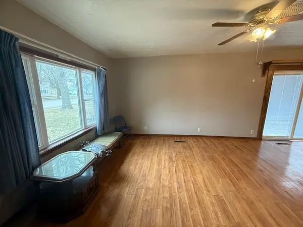 812 11th AVE, Clarkfield, MN 56223