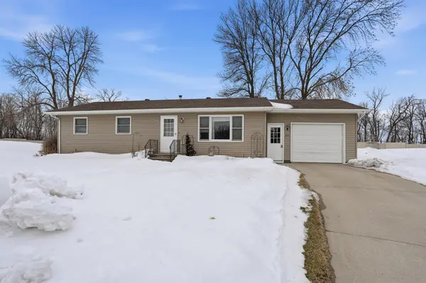 535 W Bend LN, Alvarado, MN 56710