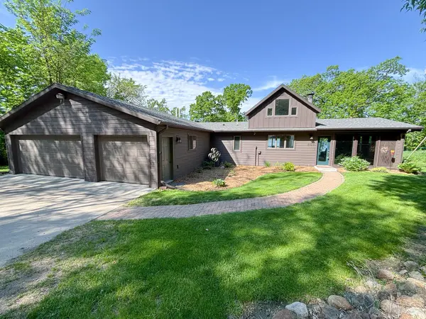 31031 E Jewett DR, Fergus Falls, MN 56537