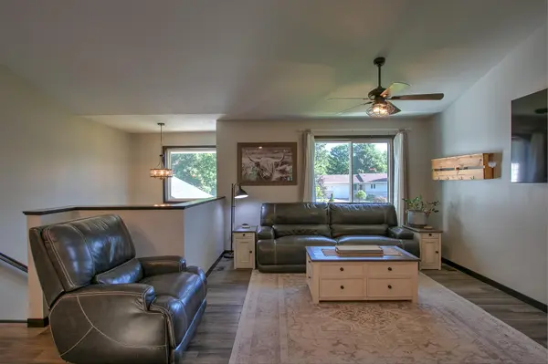 123 20th AVE SW, Cambridge, MN 55008