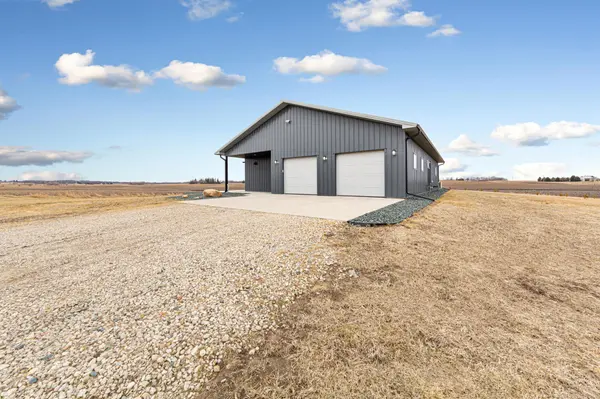 17742 280th AVE, Ellendale, MN 56026
