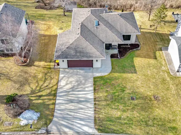 5583 W 140th ST, Savage, MN 55378