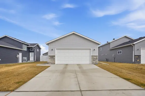 6769 70th AVE S, Horace, ND 58047