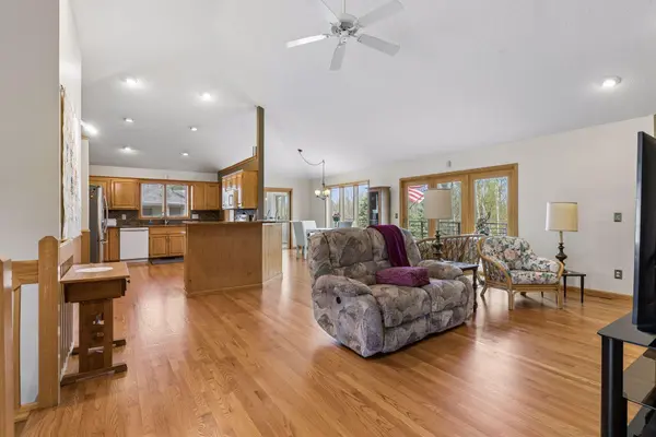 6288 Niagara LN N, Maple Grove, MN 55311