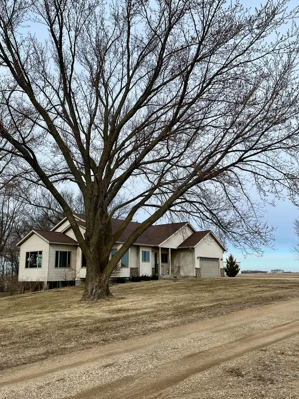 23541 Kenwood AVE, Wabasso, MN 56293
