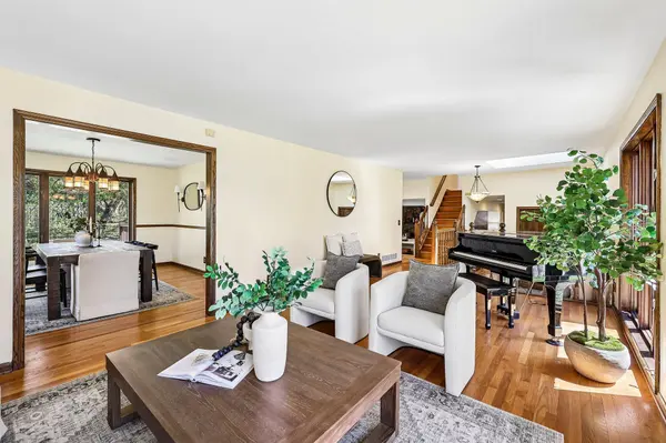 16300 Adeline LN, Minnetonka, MN 55391
