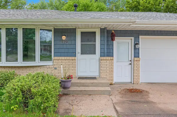 479 Centennial DR, Roseville, MN 55113