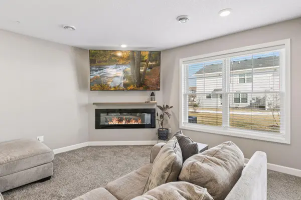 2167 Heron CT, Lino Lakes, MN 55038