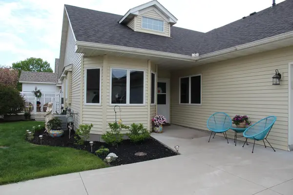 183 Cardinal LN, Clearwater, MN 55320