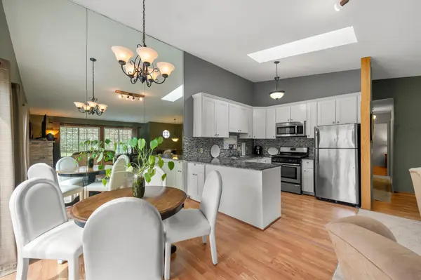 441 Dorland RD S, Maplewood, MN 55119