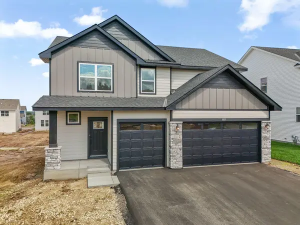 5117 Windlass DR, Woodbury, MN 55129