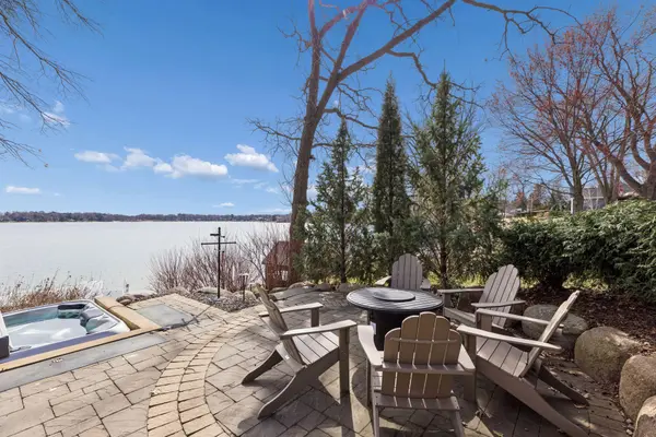 5110 Lexington AVE N, Shoreview, MN 55126