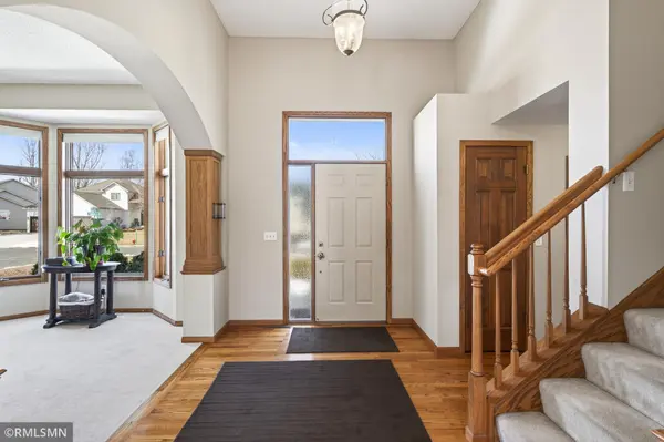 12677 Stoney WAY, Eden Prairie, MN 55347
