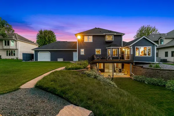 701 W River Pkwy, Champlin, MN 55316