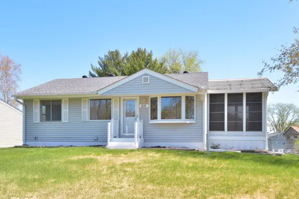 215 Keith RD, Circle Pines, MN 55014