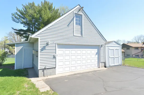 215 Keith RD, Circle Pines, MN 55014