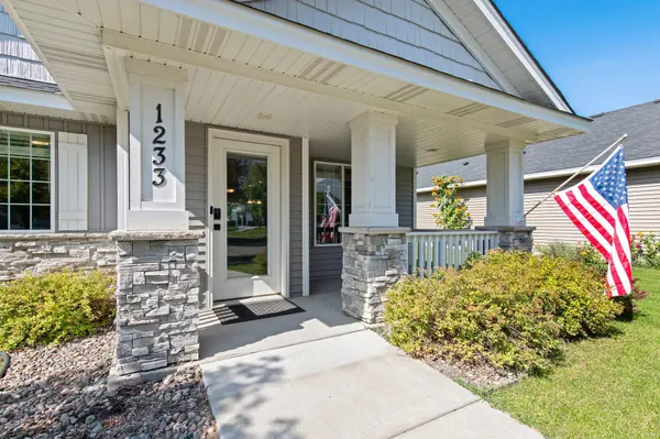 1233 Fern ST S, Cambridge, MN 55008