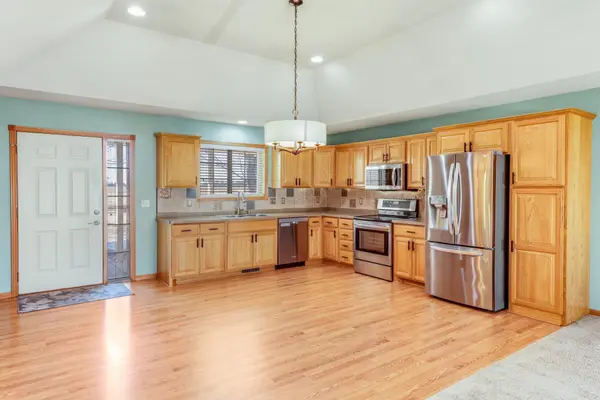7969 Center ST, Clear Lake, MN 55319