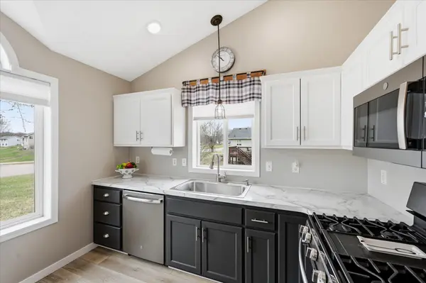 402 Birch ST SW, Isanti, MN 55040