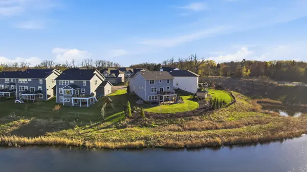 7253 Rogers CT, Chanhassen, MN 55317