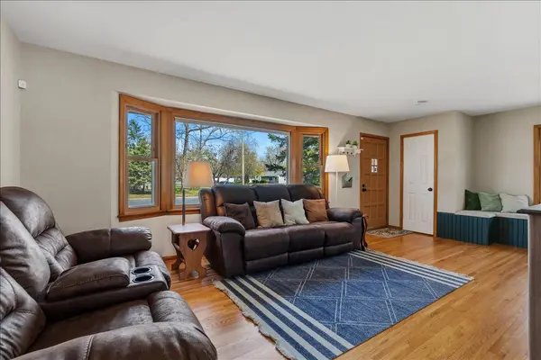 221 E 94th ST, Bloomington, MN 55420