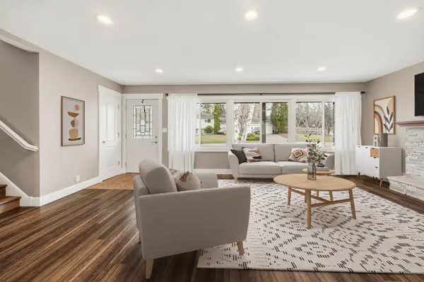 3670 Robinwood TER, Minnetonka, MN 55305