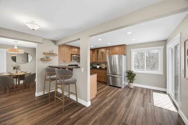 3670 Robinwood TER, Minnetonka, MN 55305