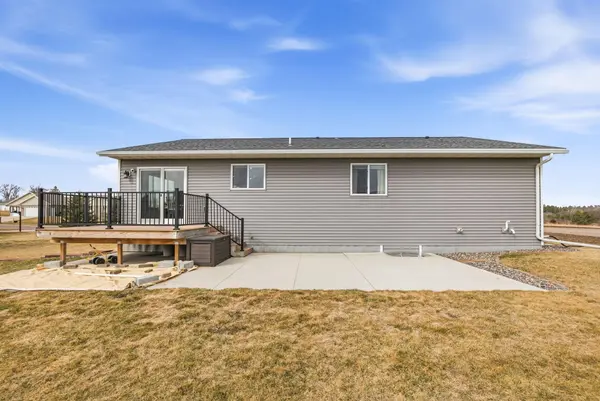 630 Driftwood AVE, Watkins, MN 55389