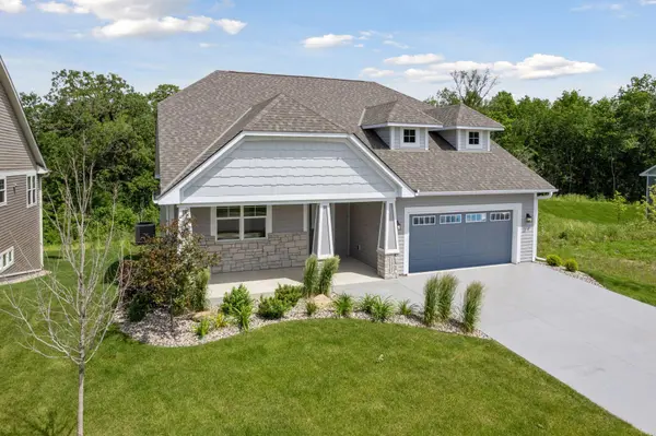 1851 Campfire DR E, Waconia, MN 55387
