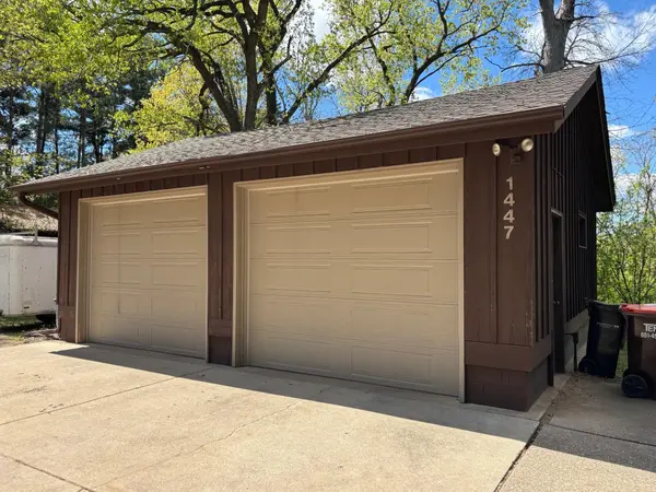 1447 Sterling ST S, Maplewood, MN 55119
