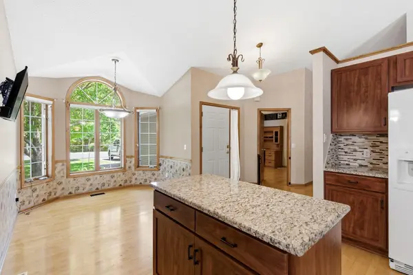 11204 Virginia RD, Bloomington, MN 55438