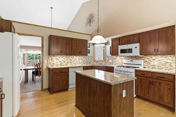 11204 Virginia RD, Bloomington, MN 55438
