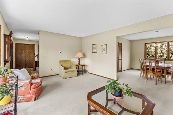 1181 Karth Lake DR, Arden Hills, MN 55112