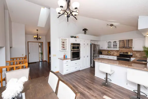 8937 Ashley TER, Brooklyn Park, MN 55443