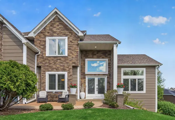 19660 Ireland WAY, Lakeville, MN 55044