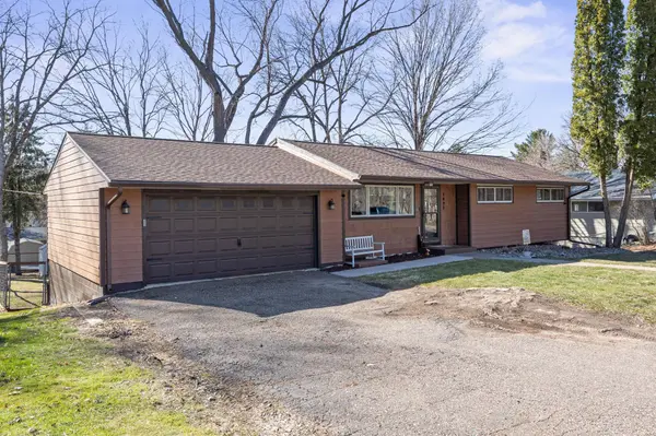 3873 Bellaire AVE, White Bear Lake, MN 55110