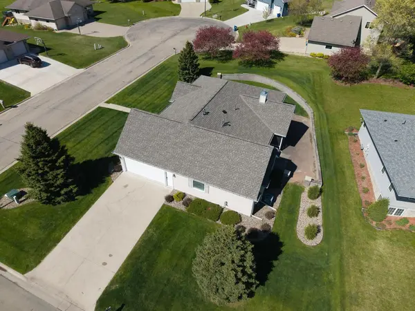 1548 18th AVE NW, Faribault, MN 55021