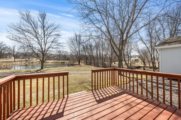335 Creekside DR, Buffalo, MN 55313